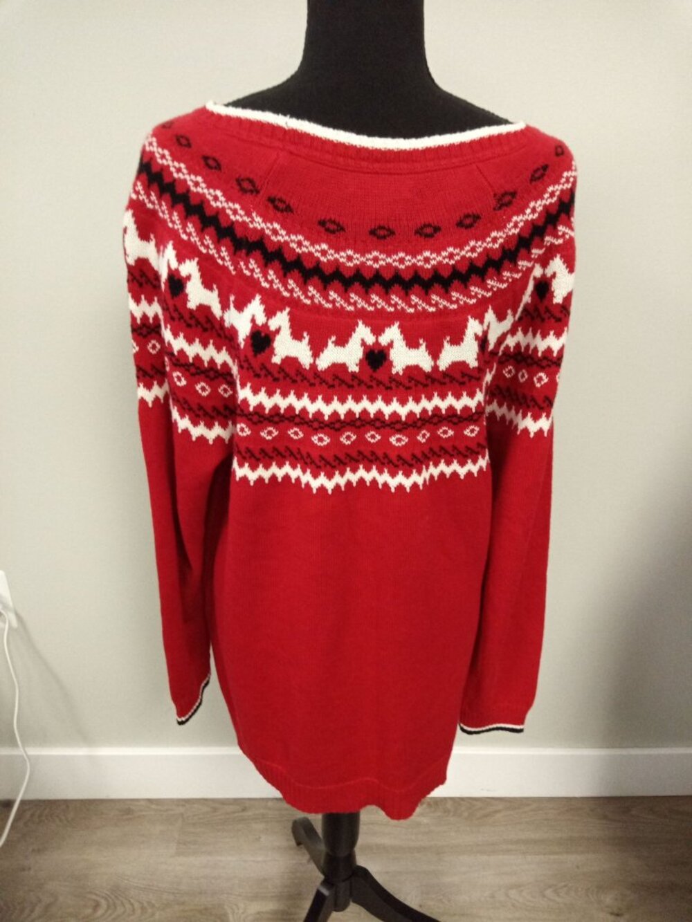 NWT Charter Club Women's Black White Red Crewneck 1x